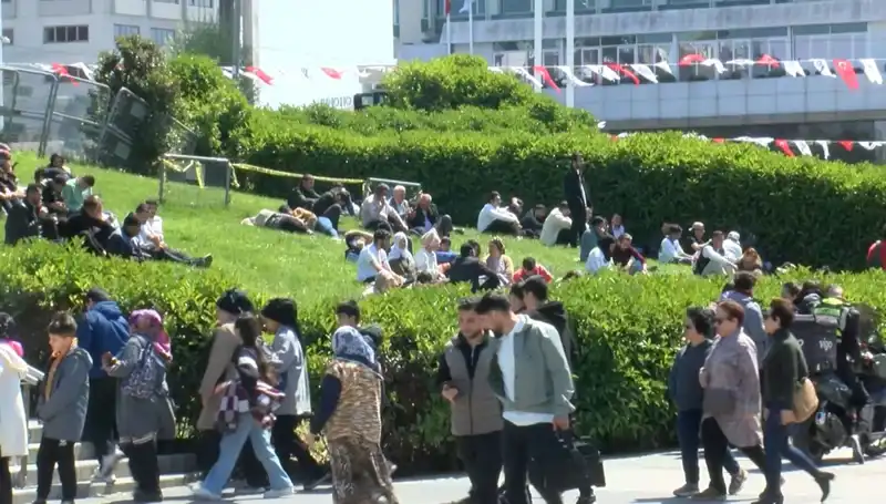 Taksim’de Sarsıntı: Deprem Yoğunluğu Neden Artıyor?