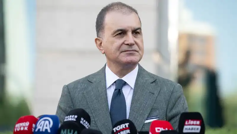 Ömer Çelik’ten Özel’e Sert Ceza: Demokratik Alanı Tehdit Eden Sözler Yok Hükmündedir