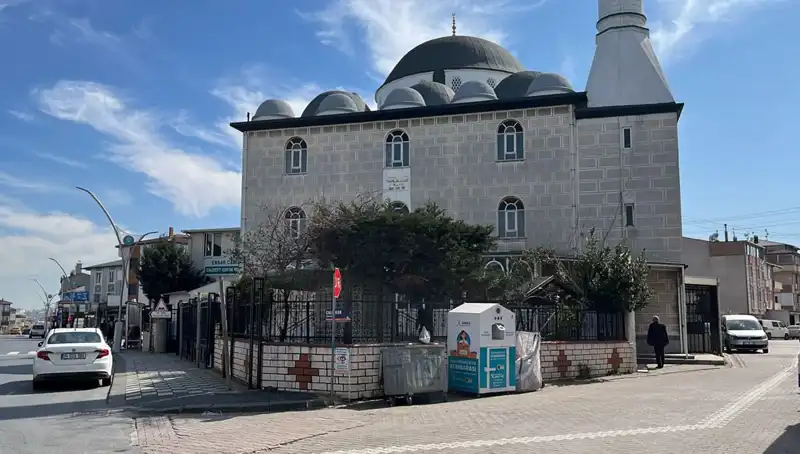 Cami Tuvaletinde Bulunan Genç Adamın Gizemi Çözülüyor