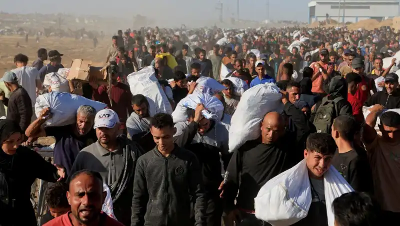 İsrail Ordusu, Han Yunus’a Kuşatma Başlattı: Kritik 15 Kilometrelik Koridor Açıldı