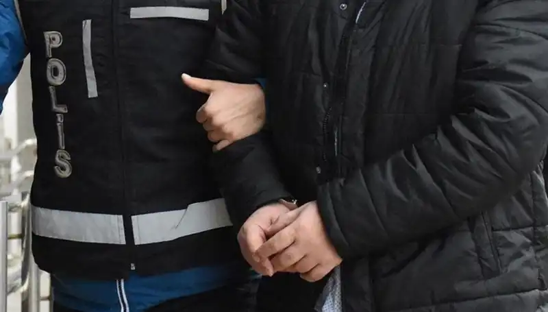 Edirne'de FETÖ Soruşturmasında İki Şüpheli Operasyonla Yakalandı
