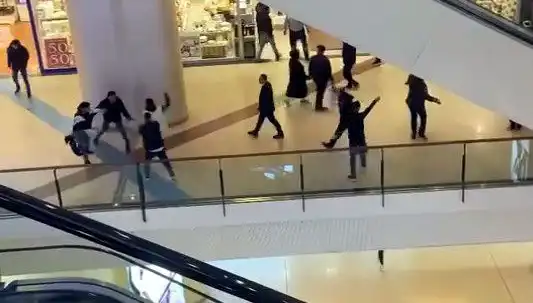 İstanbul AVM'sinde Neden Arka Arkaya Kavga Çıktı? Detaylar Şaşırtıcı!
