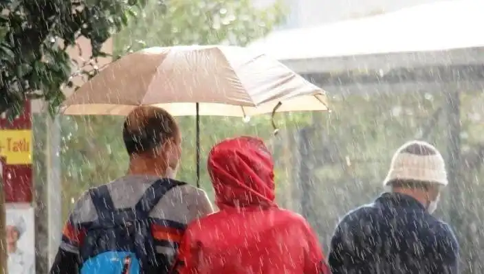 Aydın’da Sağanak Yağış Tehlikesi: Meteoroloji’den Uyarılar Geldi