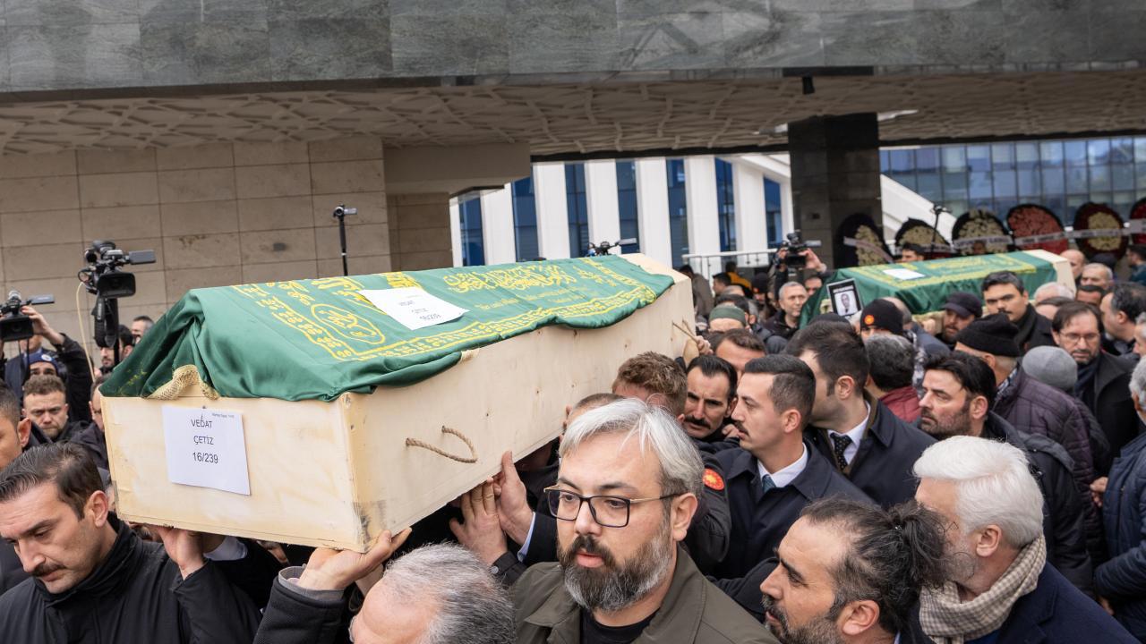 Bolu Faciasında Hayatını Kaybedenler Toprağa Veriliyor