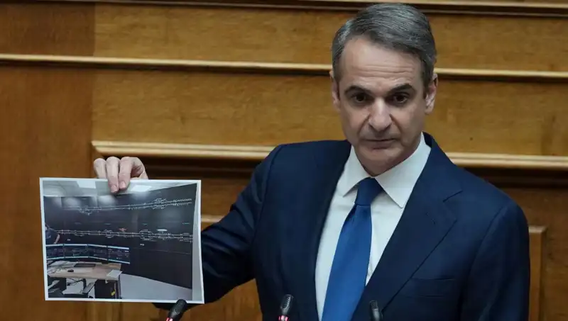 Yunanistan'da Miçotakis Hükümetine Protesto Şoku: Yeni Bir Dönem Başlıyor!