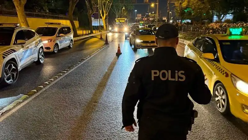 Huzur İstanbul Denetimlerinde Şok Gözaltılar: Bin 5 Kişi Yakalandı