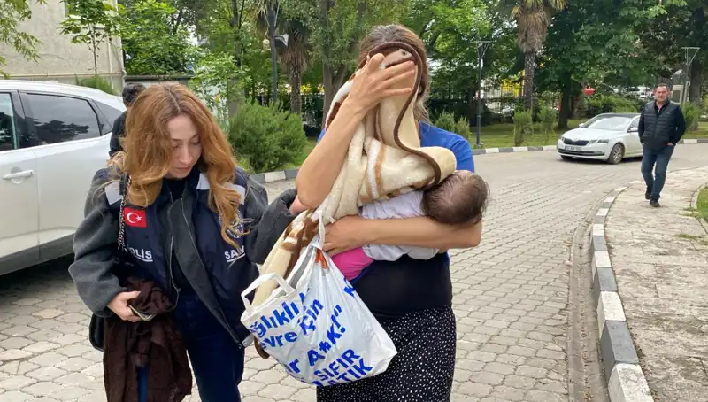Evlerden Hırsızlık Yapan Kadın, Güvenlik Güçlerince Yakalandı!