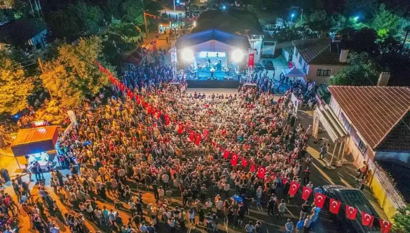 Leylek Şenliği: Doğanın Güzelliklerini Keşfedin ve Unutulmaz Anılar Biriktirin!