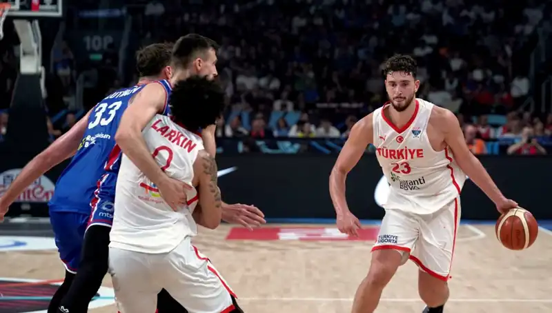 12 Dev Adam, EuroBasket 2025’te İsveç’i Mağlup Ederek Yükselişe Geçti!