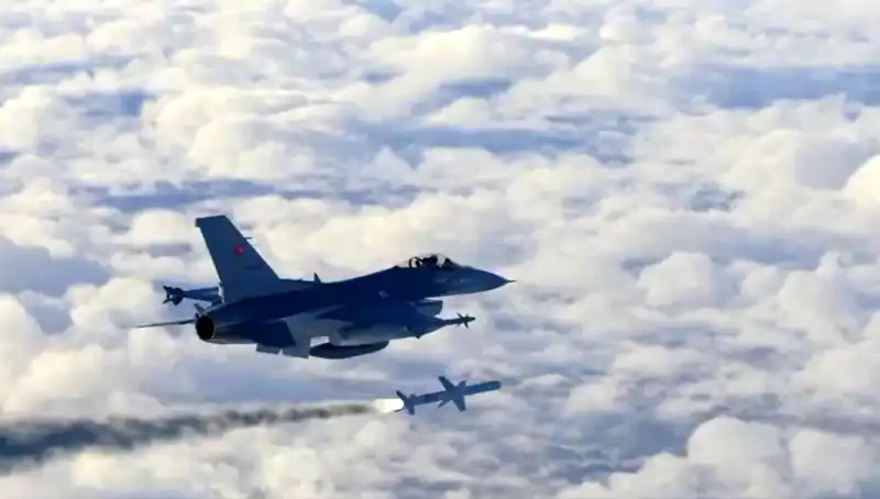 F-16 EDPOD, Kritik Testleri Geçerek 2024'e Hazır Hale Geldi!