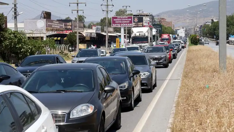 60 Kilometrelik Araç Kuyruğu: Aydın'dan Muğla'ya Uzanıyor