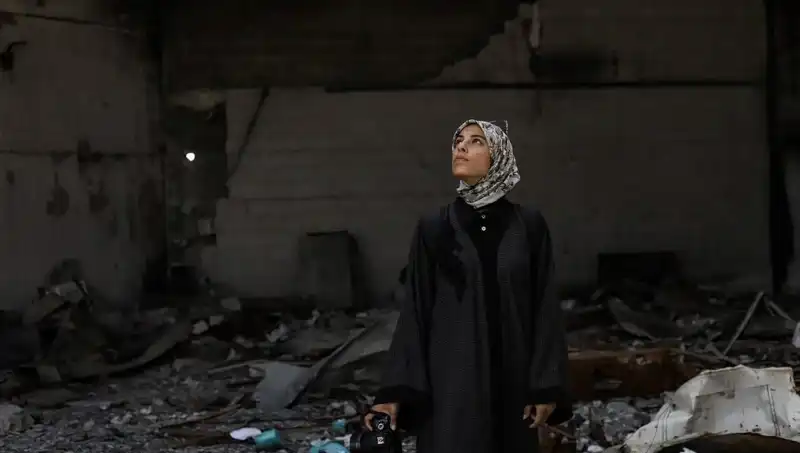 Gazze'de Hayatını Kaybeden Fotoğrafçı Fatma'nın Kayıp Sesleri ve Tanıklıkları