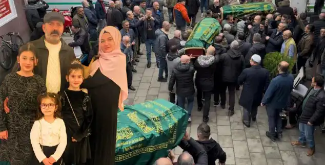 Rize, Strasbourg'da Hayatını Kaybeden Kız Kardeşlerine Veda Etti!