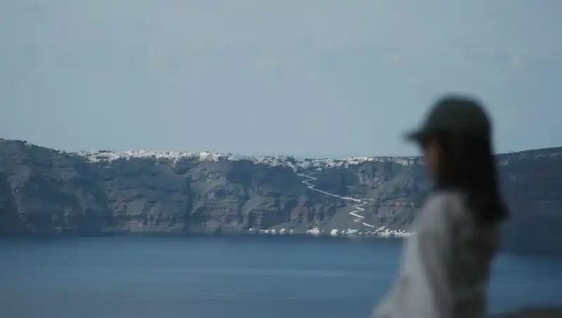 Rum Basınından Sert Eleştiri: Yunanistan Türkiye'nin Gölgesinde Kalmaktan Korkuyor!