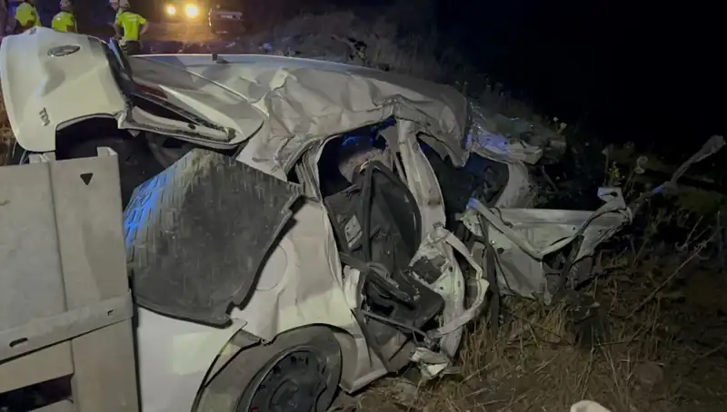 Ters Yolda Korkunç Kaza: Tankerle Çarpışan Araçta 1 Ölü, 2 Yaralı