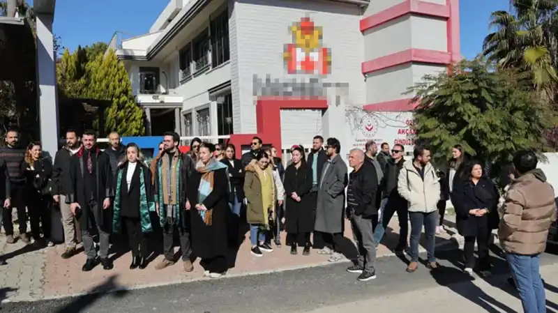 Karne Günü Velilere Şok Sürpriz: Öğrenciler Neden Ağlıyordu?