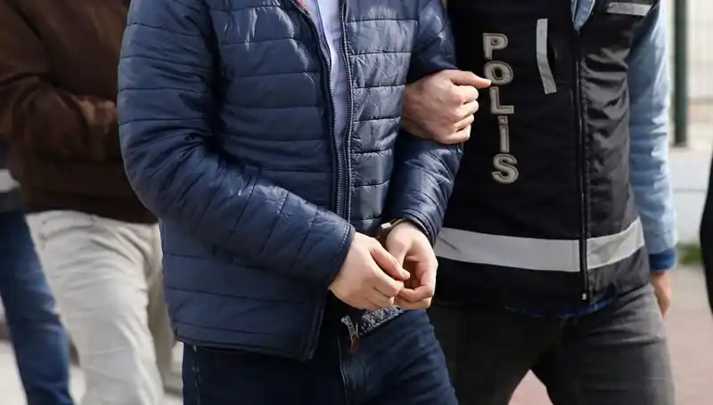 İstanbul ve Ankara’da Sahte İçki Operasyonu: 52 Şüpheli Tutuklandı!