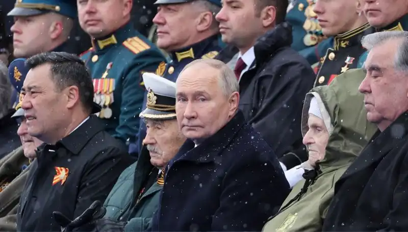 Rus Ordusu Güçleniyor: Putin’den Tarihi Askeri Çağrı!