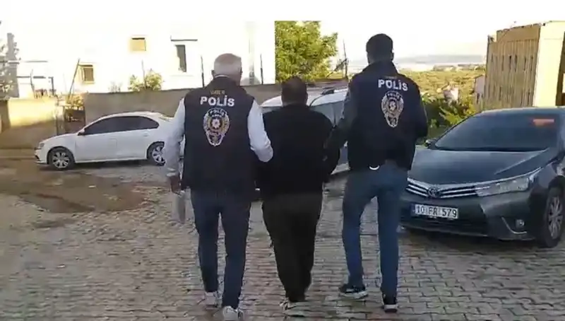 Balıkesir'de Dolandırıcılık Şebekesine Darbe: 4 Kişi Tutuklandı