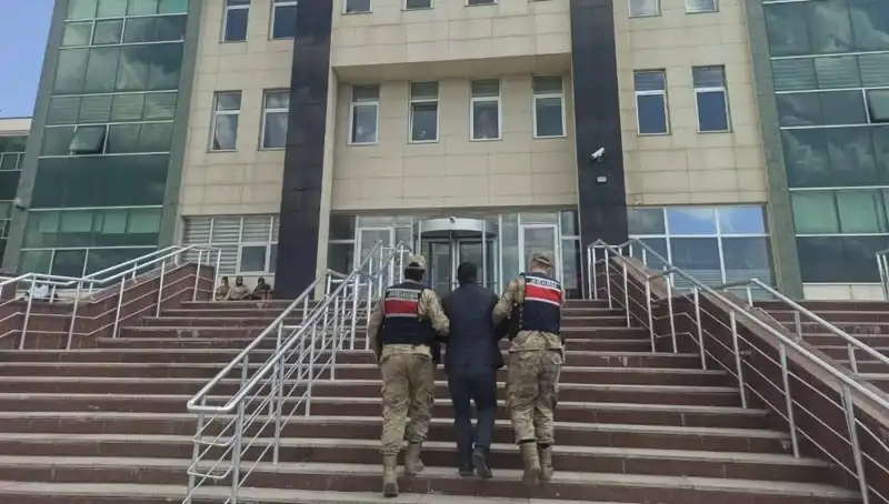 Hapis Cezası ile Aranan Şahıs Saklandığı Yerde Yakalandı!