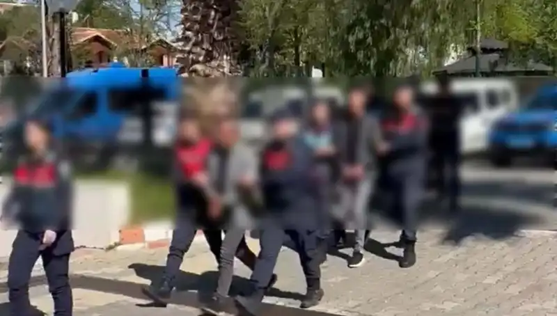 Aydın'da Korkunç Olay: Gaspa Uğrayan Adamı Yakmaya Çalıştılar!