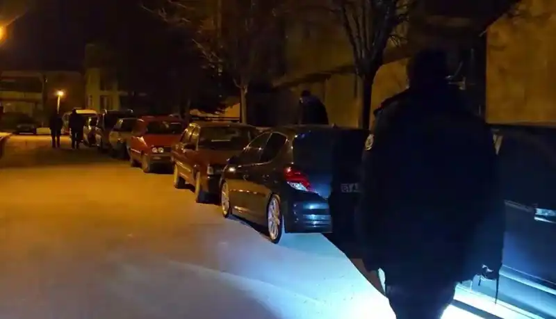 Park Halindeki Araçlara Saldırı: Çizildi ve Kaçtılar