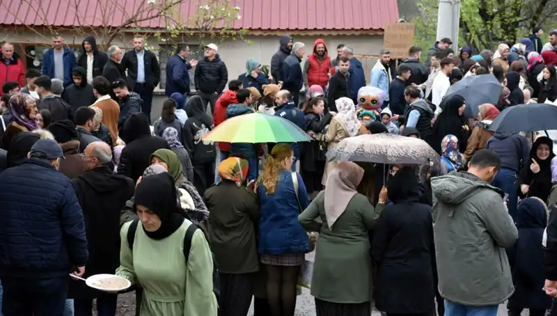 Bir Asırlık Gelenek: 12 Bin Kişi Bayramda Buluştu!