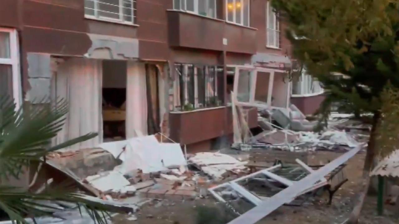İstanbul'daki Apartmanda Patlama: 1 Kişi Öldü
